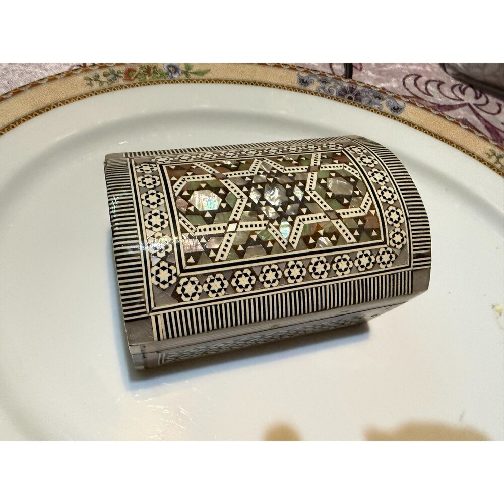 Trinket Jewelry Box Wood With Mother Of Pearl Inlay Velvet Lined Made in Eygpt
